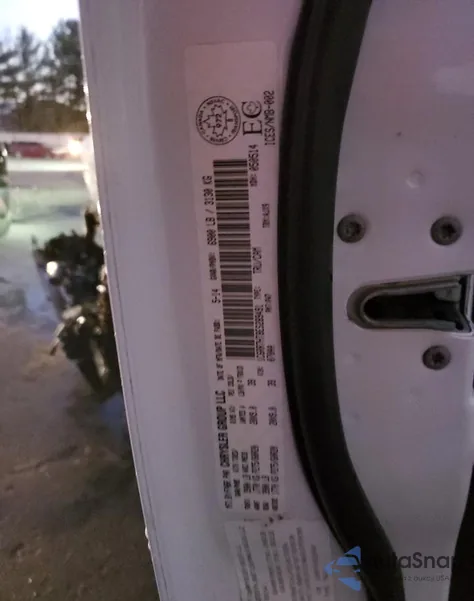 2014 Ram 1500 Sport из США, поврежденный, VIN 1C6RR7HT8ES289491